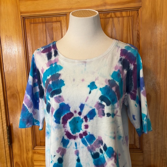 Tye dye t-shirt - Picture 10 of 10